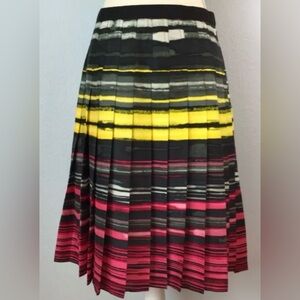 Carlisle size 4  100% silk multicolor pleated striped skirt with side zipper